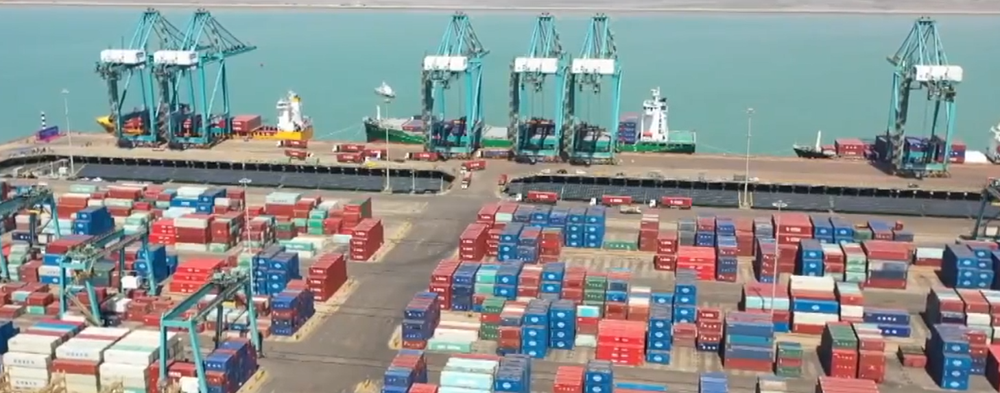 海运公司缩减运力初生效果，，，，，部分航线最先爆舱！