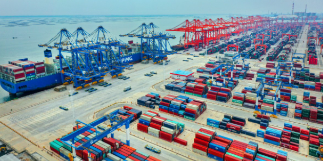 2023年北部湾港集装箱吞吐量802.2万标箱，，，连续7年两位数增添